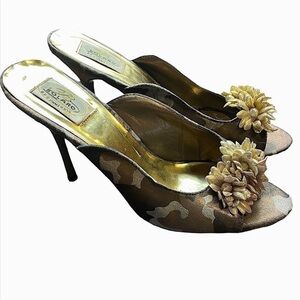 Elegant Gold Floral Heels